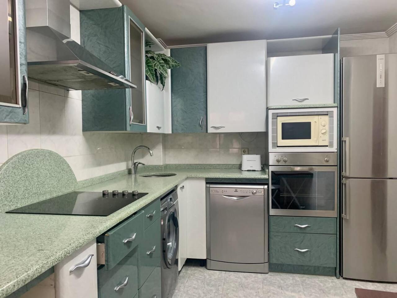 Apartamento Centrico Y Comodo บิโตเรีย-กัสเตซ ภายนอก รูปภาพ
